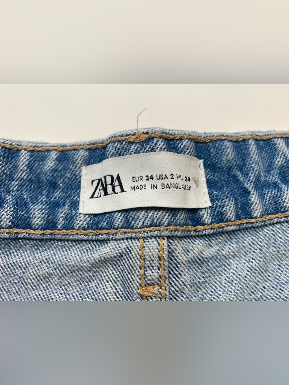 Zara High-Rise Light Blue Denim Cutoff Shorts - Women - Picture 2 of 6
